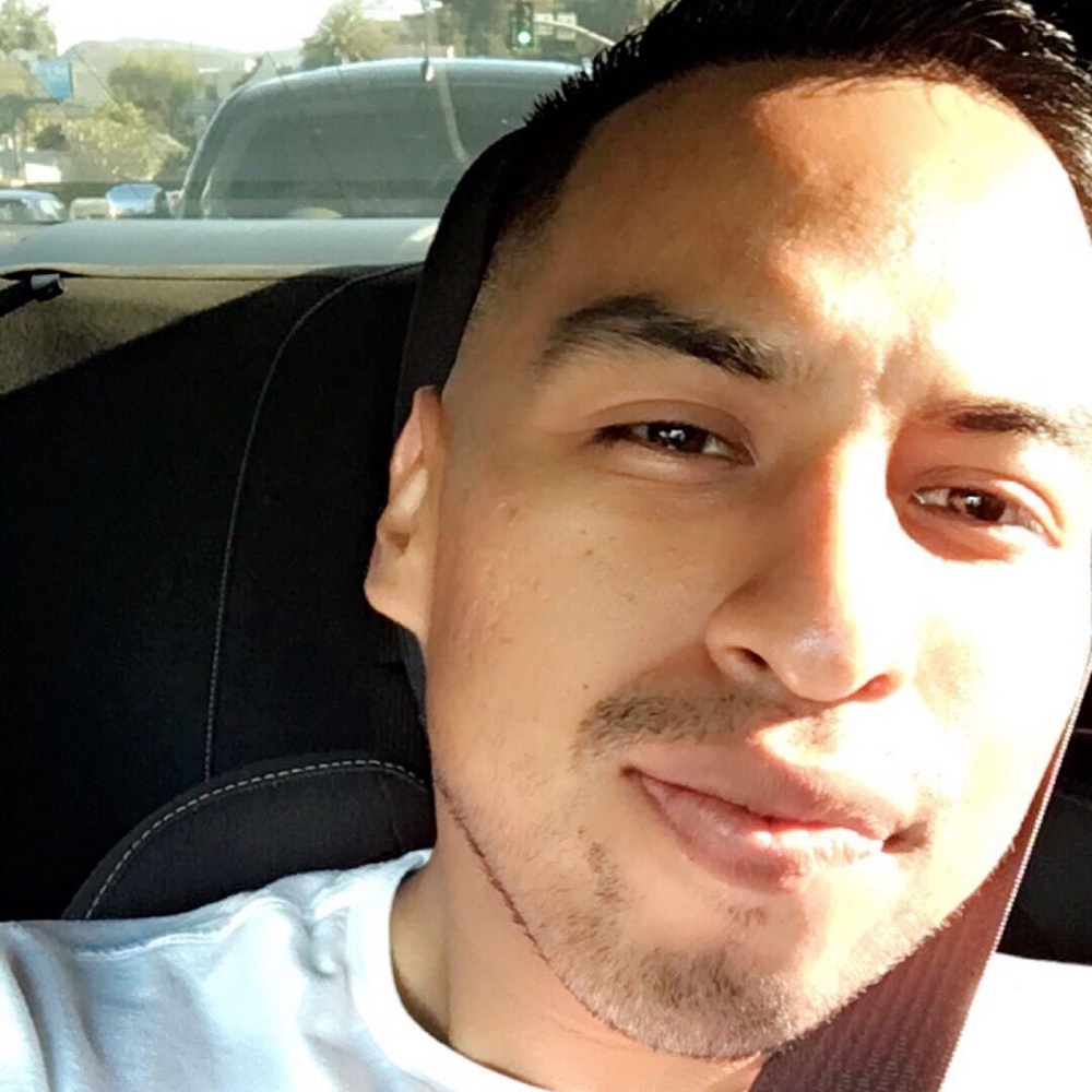 Meet your Posher, Emmanuel